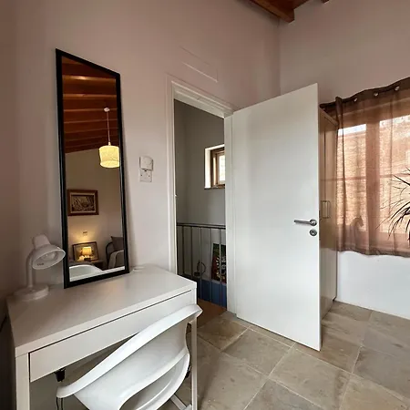 Homestay Teleport Coliving Cyprus *