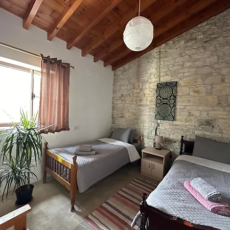 Homestay Teleport Coliving Cyprus *