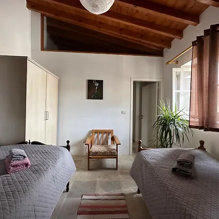 Homestay Teleport Coliving Cyprus *