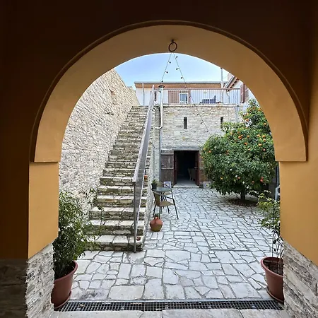 Teleport Coliving Cyprus Проживание в семье Пано-Лефкара